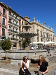 The fountain in Plaza Nueva