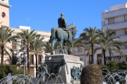 Primo de Rivera statue in Plaza Arenal