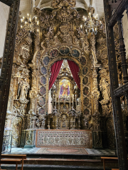 Main altar retablo in Santo Domingo