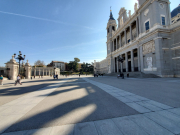 The plaza between the Cathedral and the Royal Palace was empty—and this was before the lockdown was put in place.