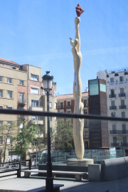 Sculpture in front of Reina Sofía from near ground level.