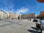 Plaza between cathedral and Royal Palace