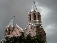 Basilica - Parroquia La Virgen Miracolas