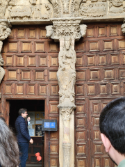 Enrrance doors to basilica in Ávila