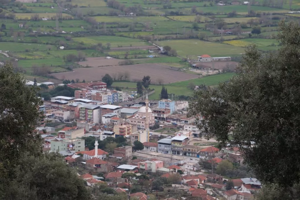 The own of Kurpulzu from the hill of Alinda