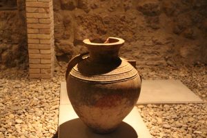 Beautiful pot in Caliph's private baths