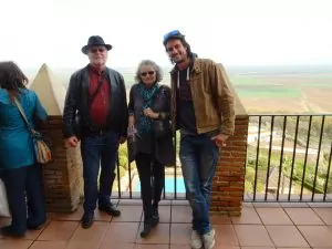 On the balcony of Alcázar Del Rey Don Pedro with José