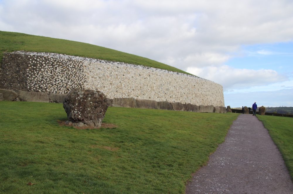 Newgrange Monument and back to the Airport